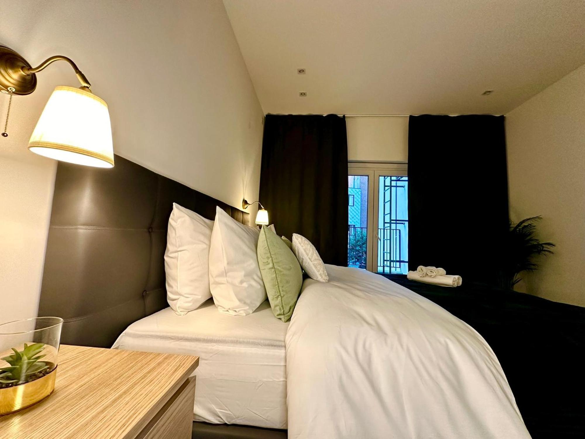 Luxury Suites Park By Rikas Hotels Antwerpen Exterior foto