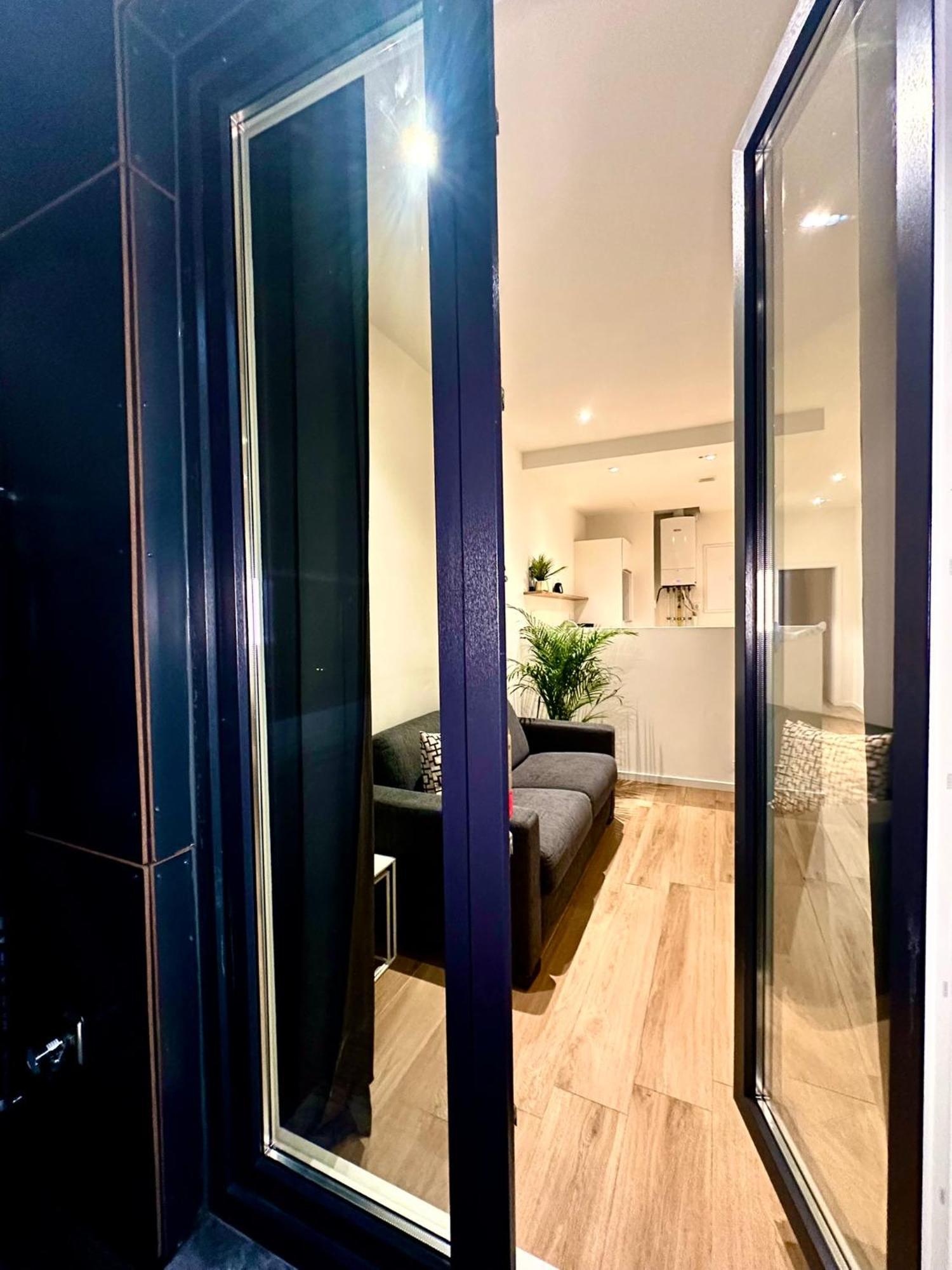 Luxury Suites Park By Rikas Hotels Antwerpen Exterior foto