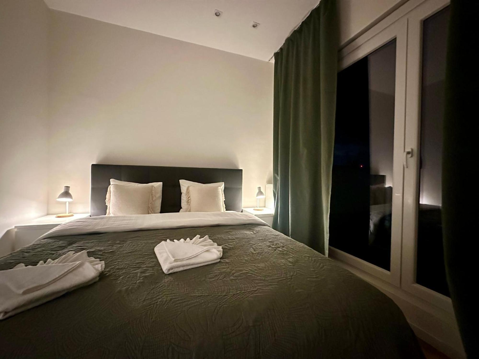 Luxury Suites Park By Rikas Hotels Antwerpen Exterior foto
